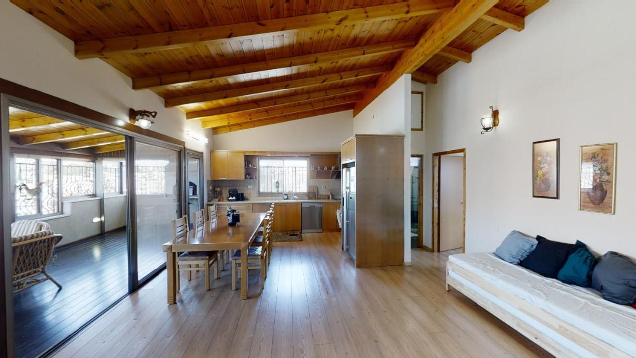 Cozy Wood Apartment With Great View To Nazareth Exterior photo