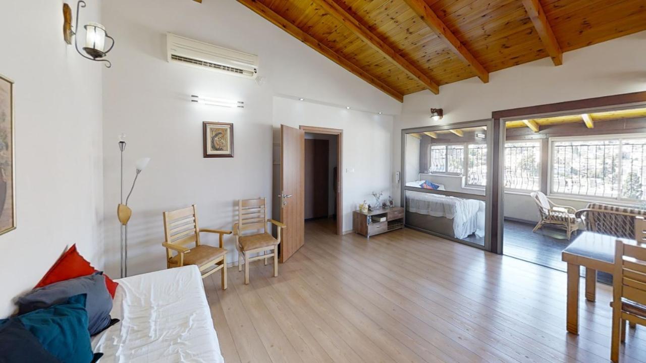 Cozy Wood Apartment With Great View To Nazareth Exterior photo