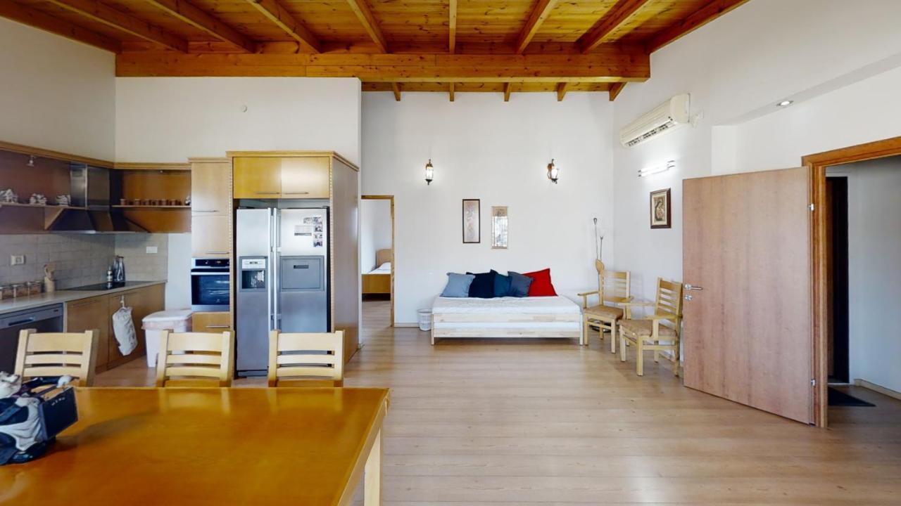 Cozy Wood Apartment With Great View To Nazareth Exterior photo